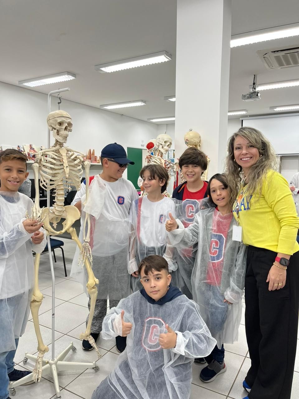 Alunos visitam a Uni-Facef