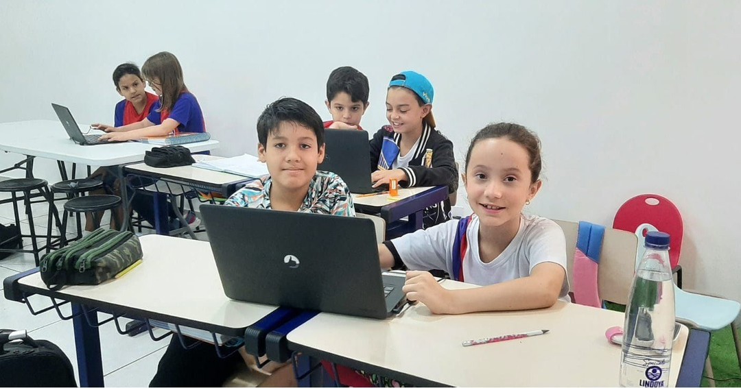 Alunos unem lendas africanas com a tecnologia do ebook