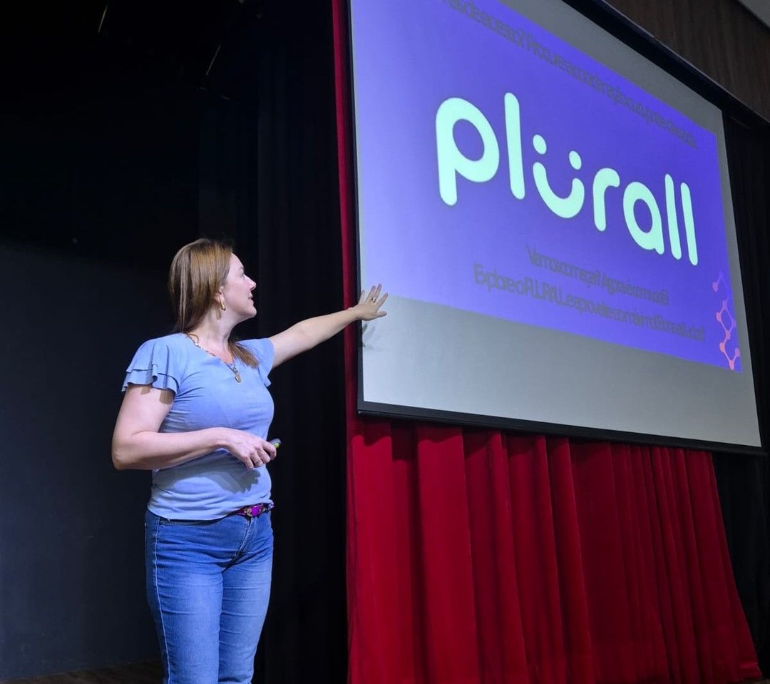 Alunos do Colégio Copérnico participam de treinamento para utilização da plataforma Plurall