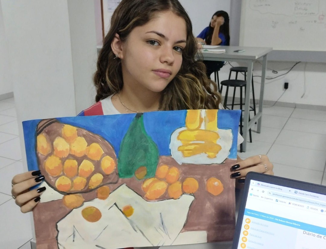 Alunos praticam desenho de observação