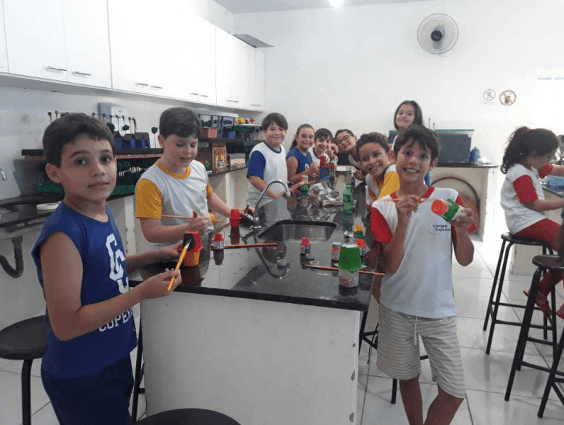 Instrumento Musical com Material Reciclável